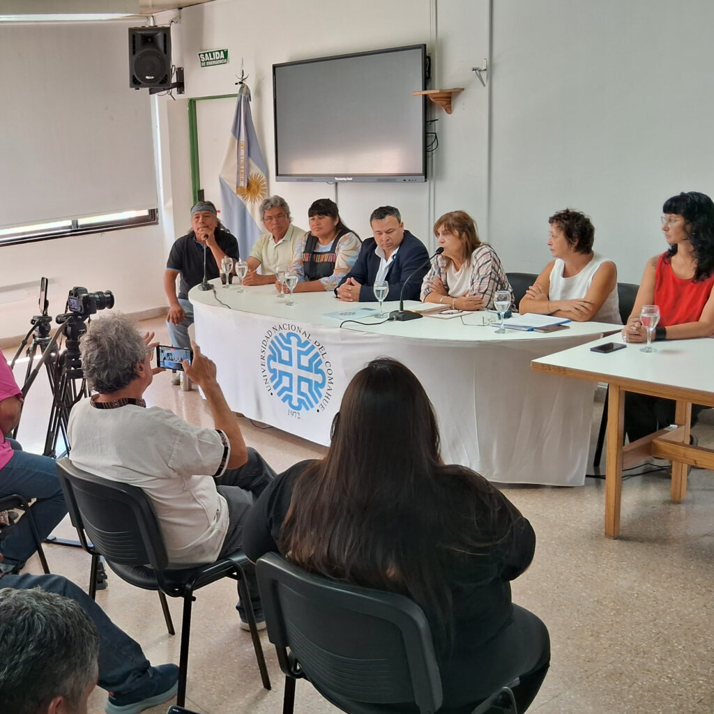 La UNCo respalda el reclamo de comunidades mapuche por personerías jurídicas en Neuquén